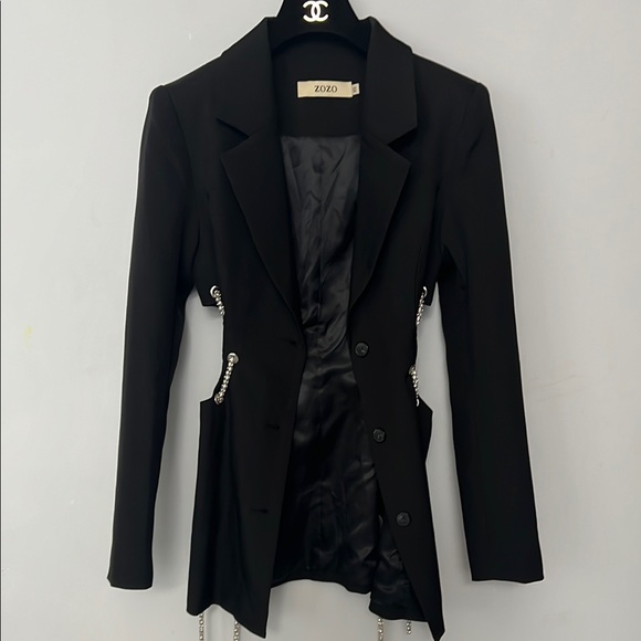 Zozo Black Women's Blazer with Chain Detail - Picture 6 of 10